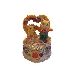 Vintage 1990s Walmart Musical Kittens Figurine Heart Arch Strawberries Working